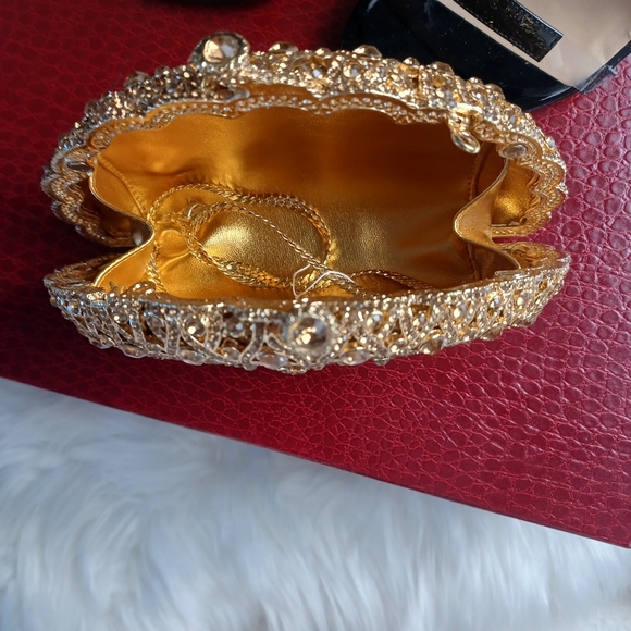 Peacock Clutch - Picture 2 of 5